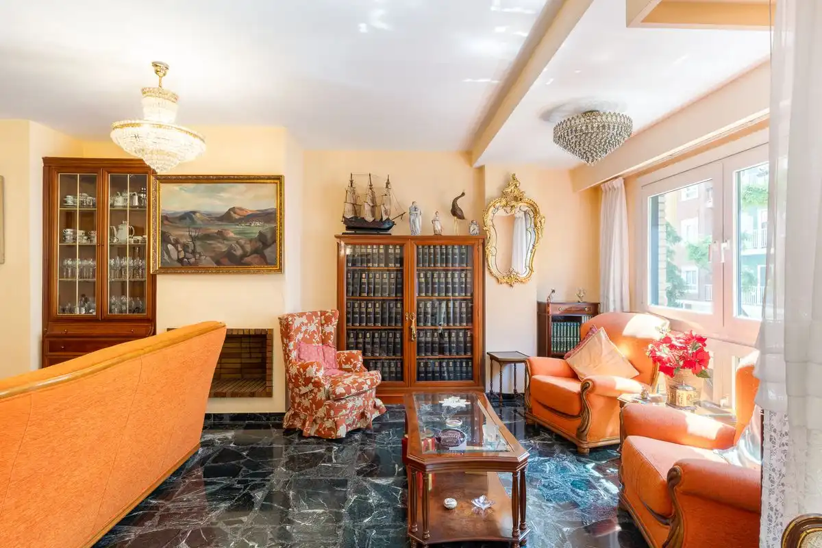 Piso con ascensor en venta en Calle Marqués de Zenete, imagen 3