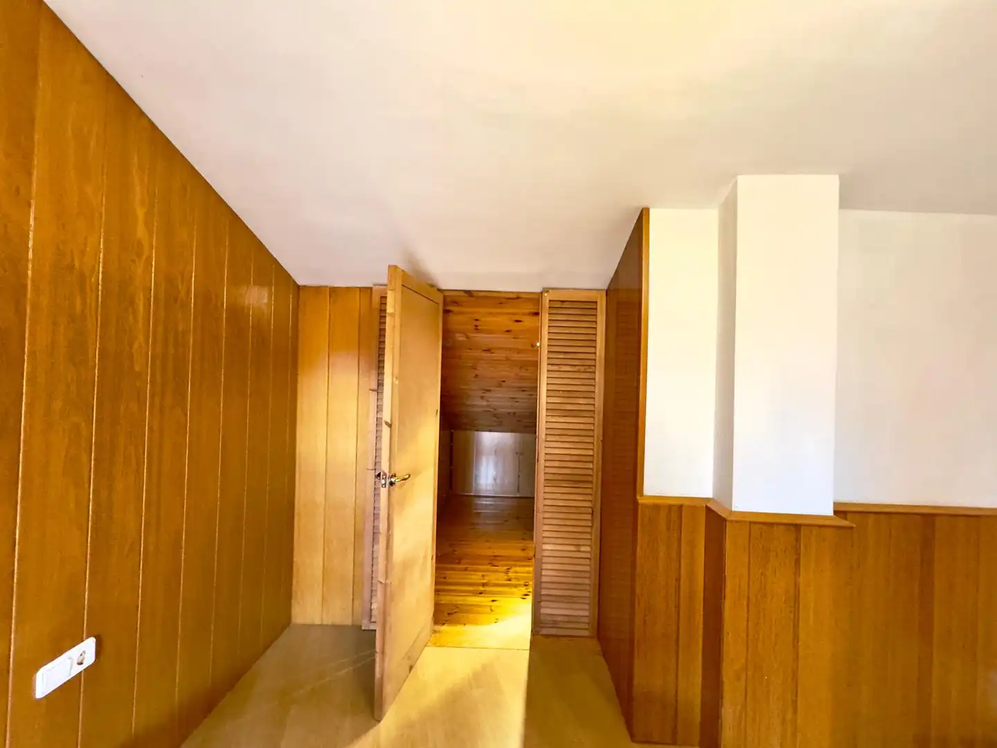 Maisonette zum Verkauf in Rubí mit Klimaanlage, Heizung und Parkett