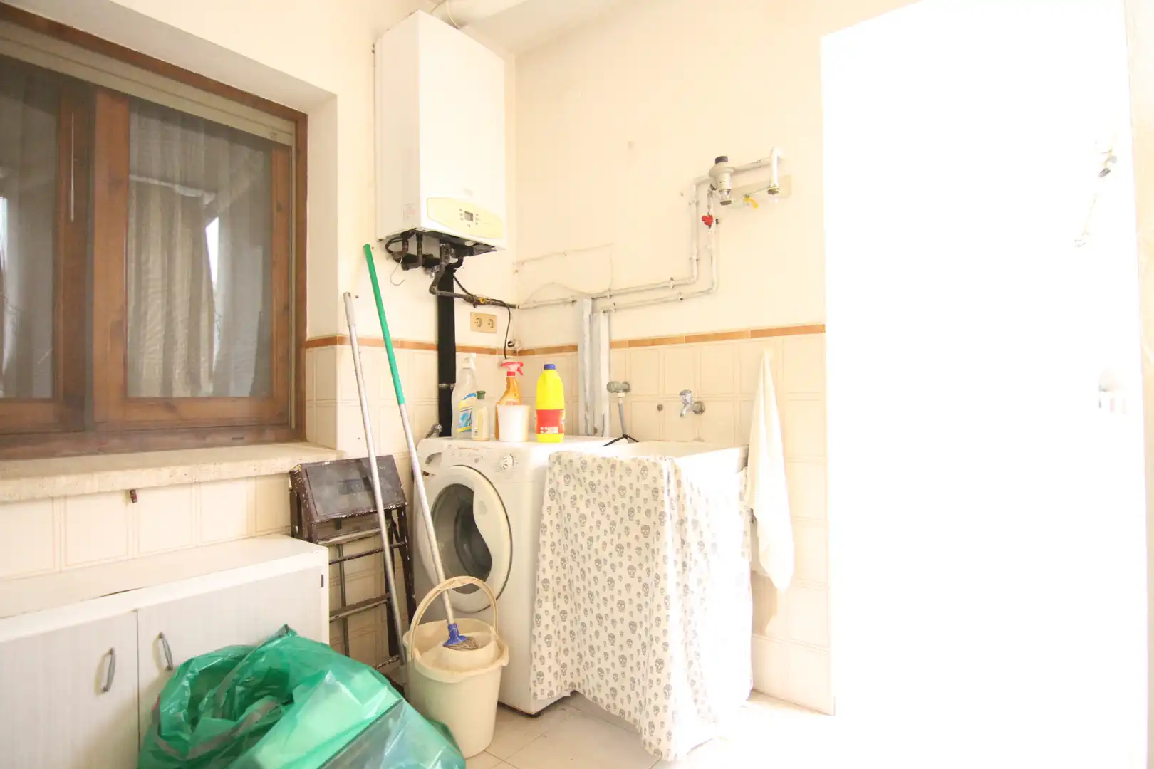 Cocina de Piso en venta en Olesa de Montserrat con Calefacción, Terraza y Horno