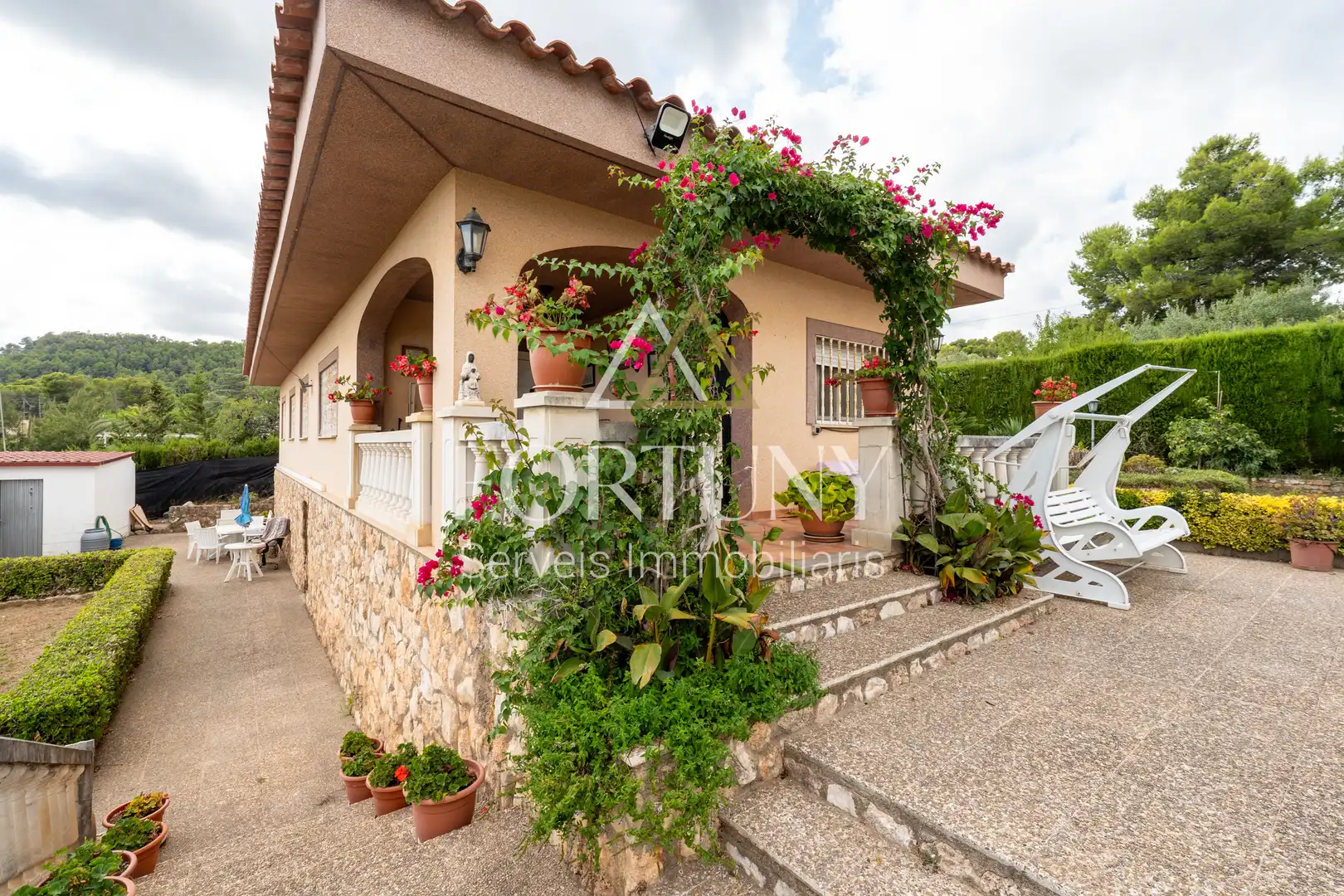 House with pool for sale in Carrer del Tià