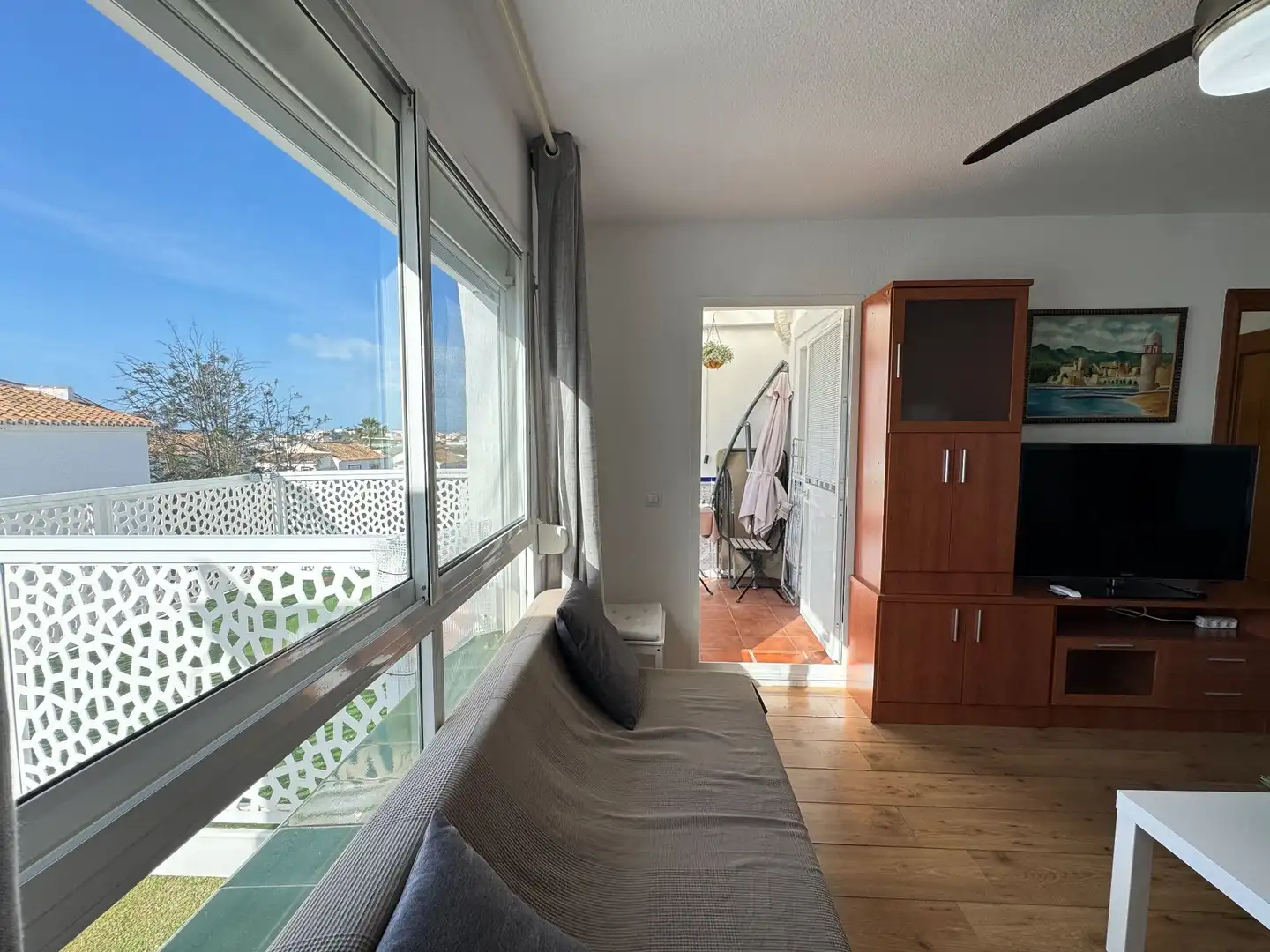 Dormitori de Apartament en venda en Torrox amb Terrassa, Moblat i Piscina comunitària