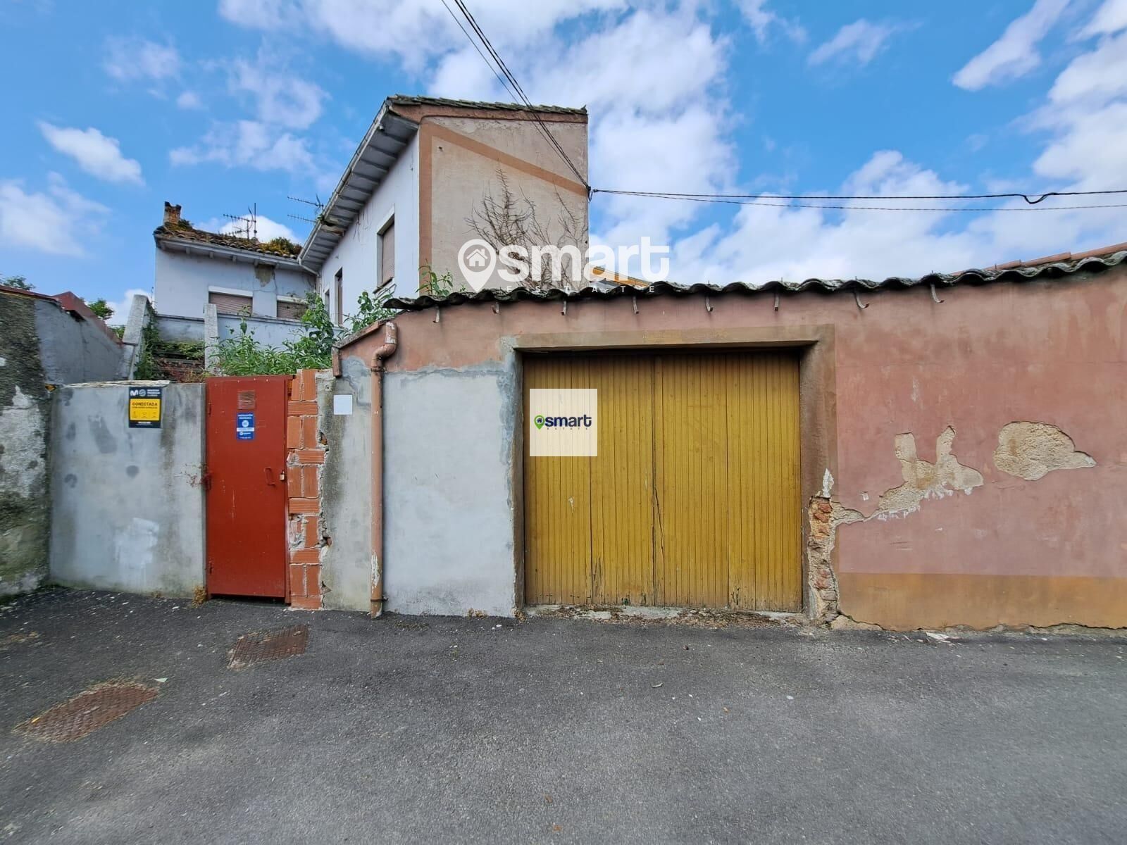 Exterior view of House or chalet for sale in Langreo