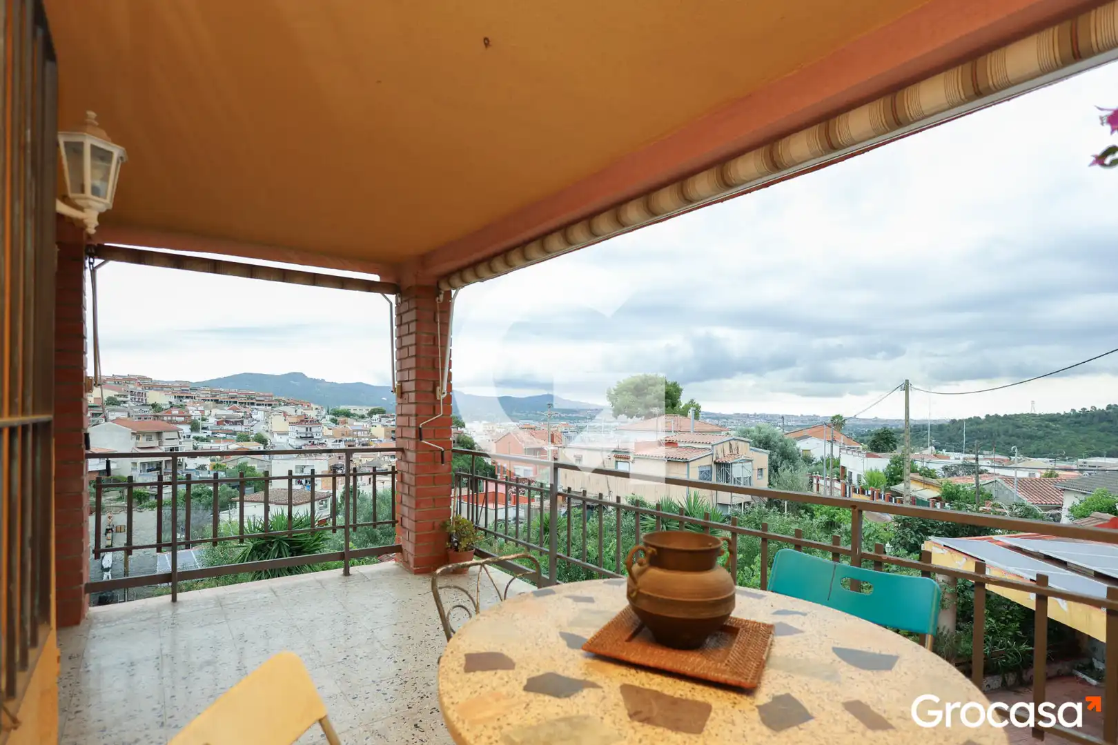 Terrace of Houses for sale in Sant Vicenç Dels Horts  with Private garden, Terrace and Storage room