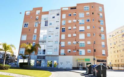 Vista exterior de Pis en venda en San Fernando amb Parquet, Terrassa i Alarma