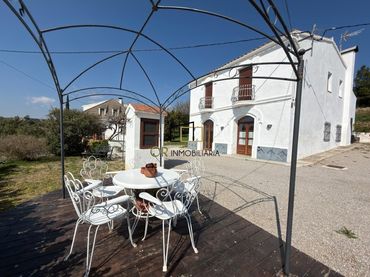 Maison avec balcon à vendre à Font-rubí