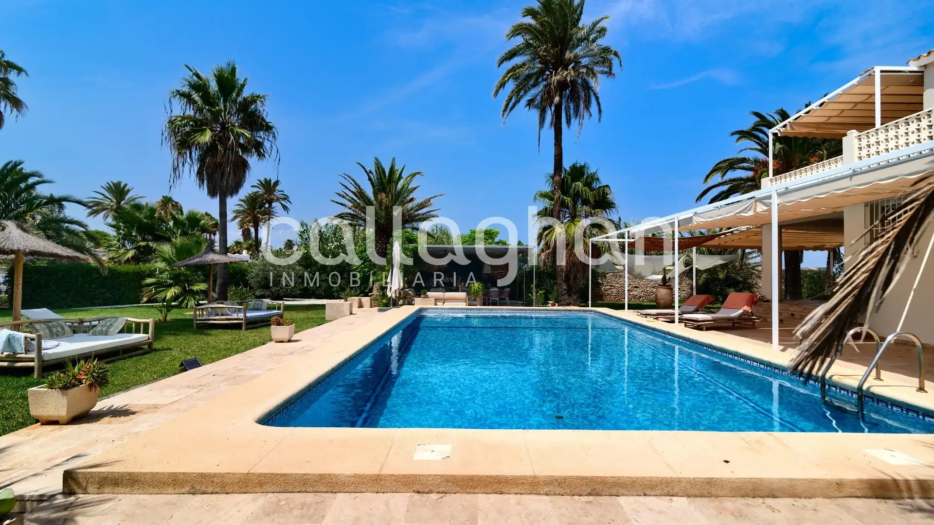 Piscina de Casa o xalet de lloguer en Dénia amb Aire condicionat, Calefacció i Jardí privat