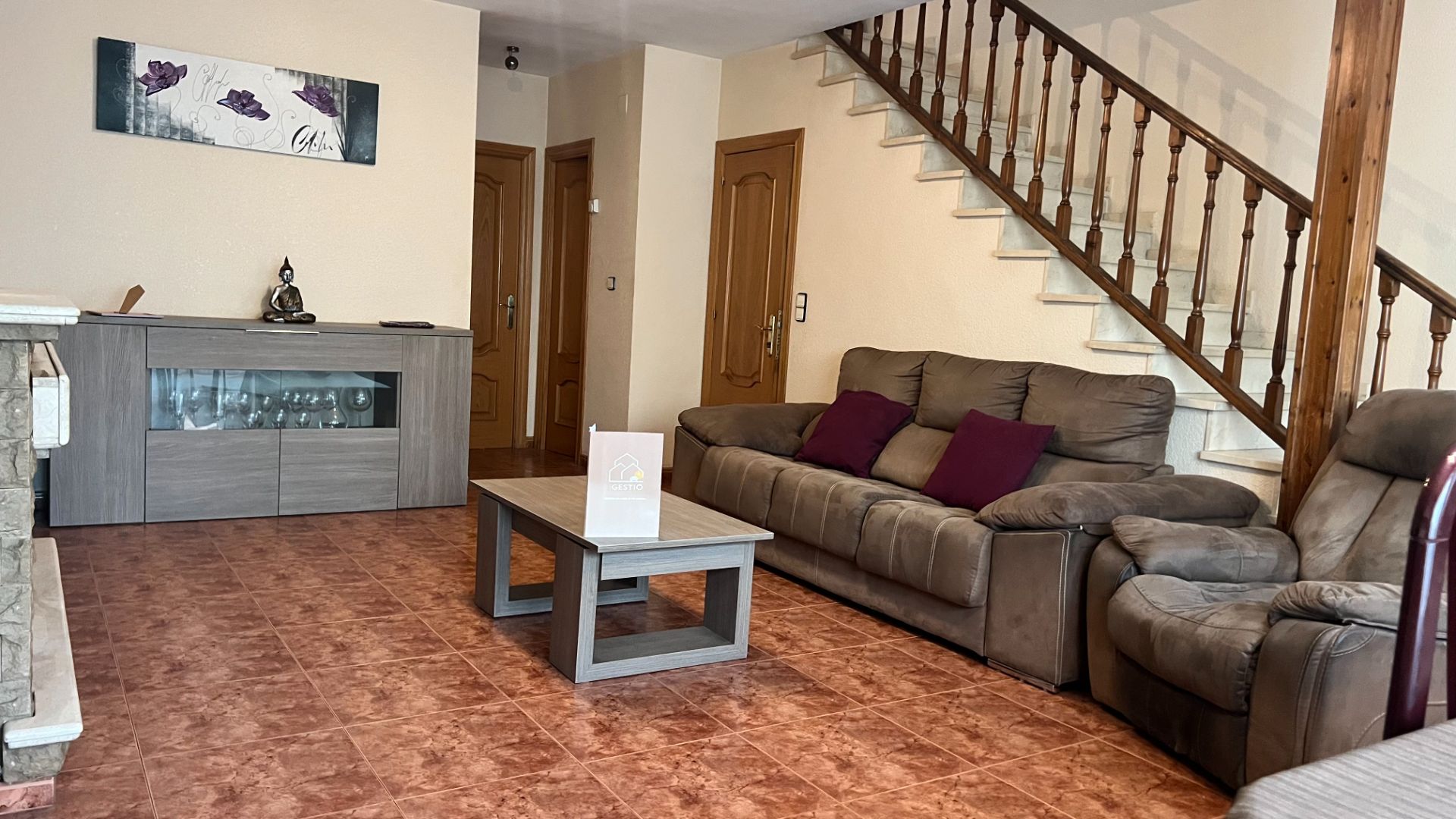 Sala d'estar de Casa adosada en venda en Sant Esteve Sesrovires amb Aire condicionat, Calefacció i Terrassa