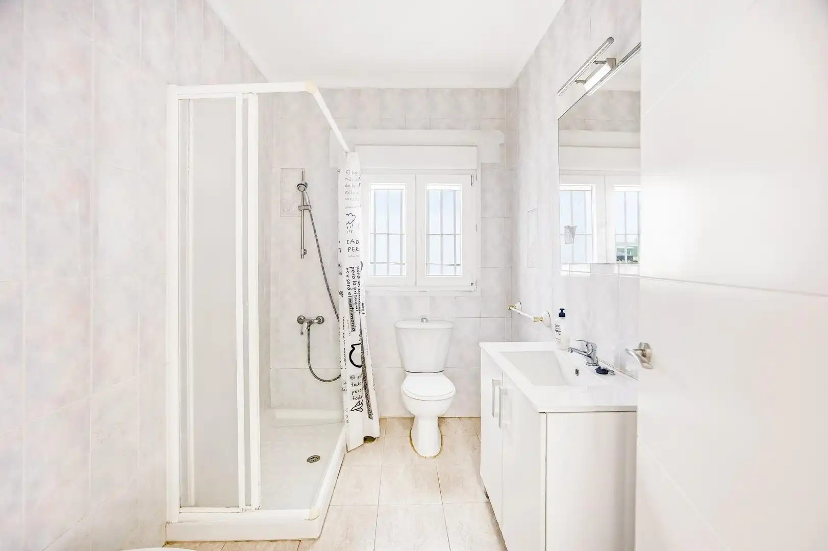 Bathroom of Detached homes for sale in Chiclana de la Frontera  with Air Conditioner and Terrace