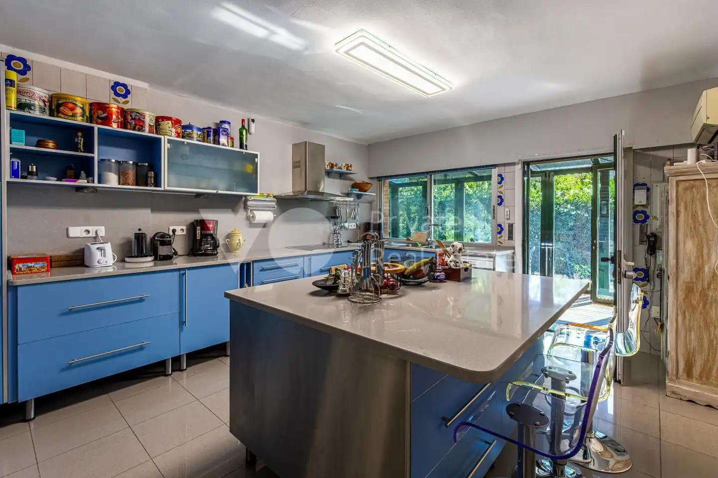 Kitchen of Houses for sale in Majadahonda  with Air Conditioner, Heating and Private garden