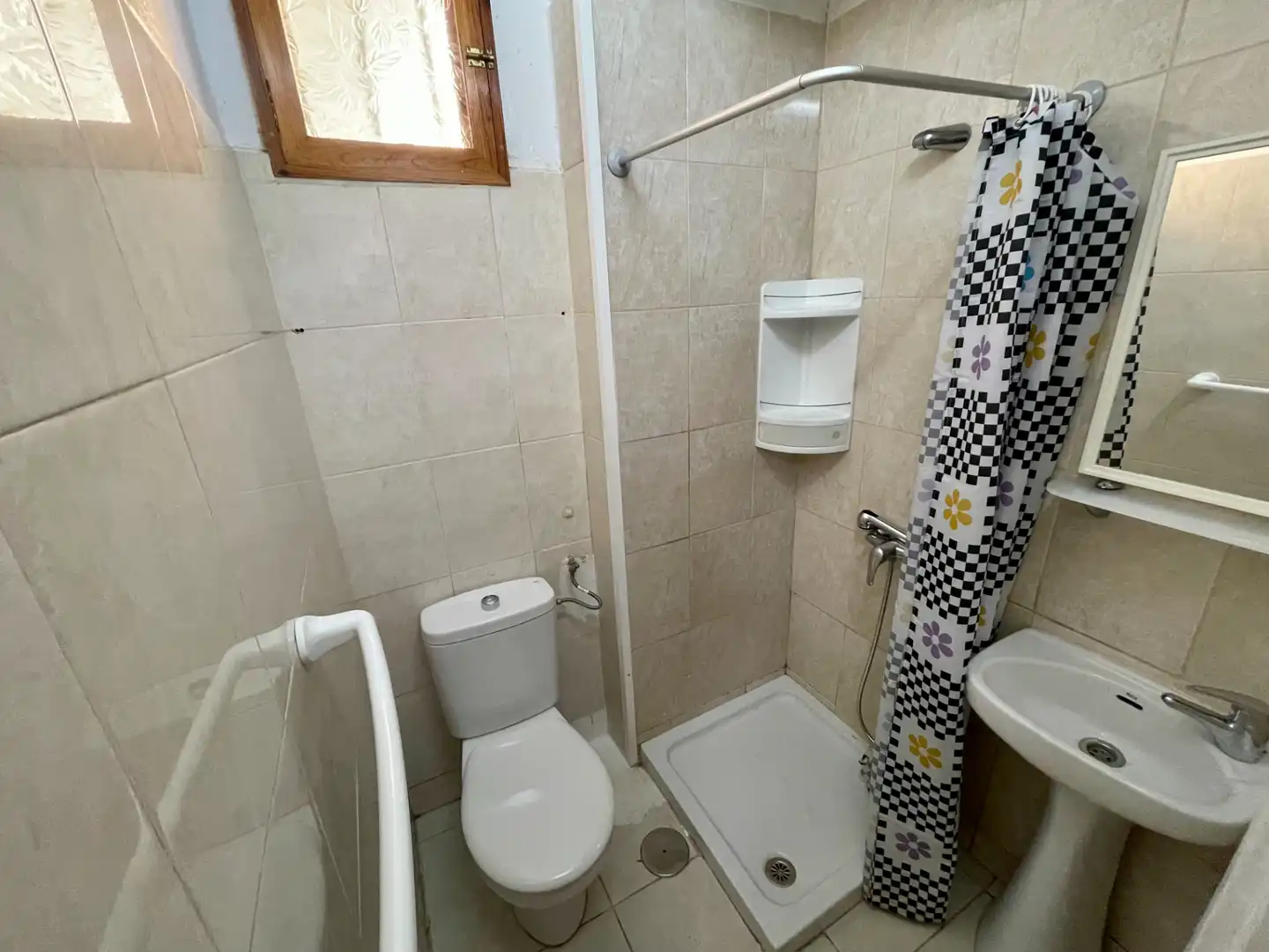 Bany de Local en venda en Las Palmas de Gran Canaria amb Moblat