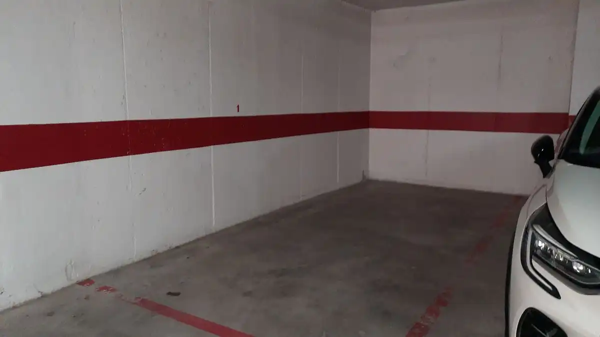 Parkplatz von Garage zur Miete in Murcia