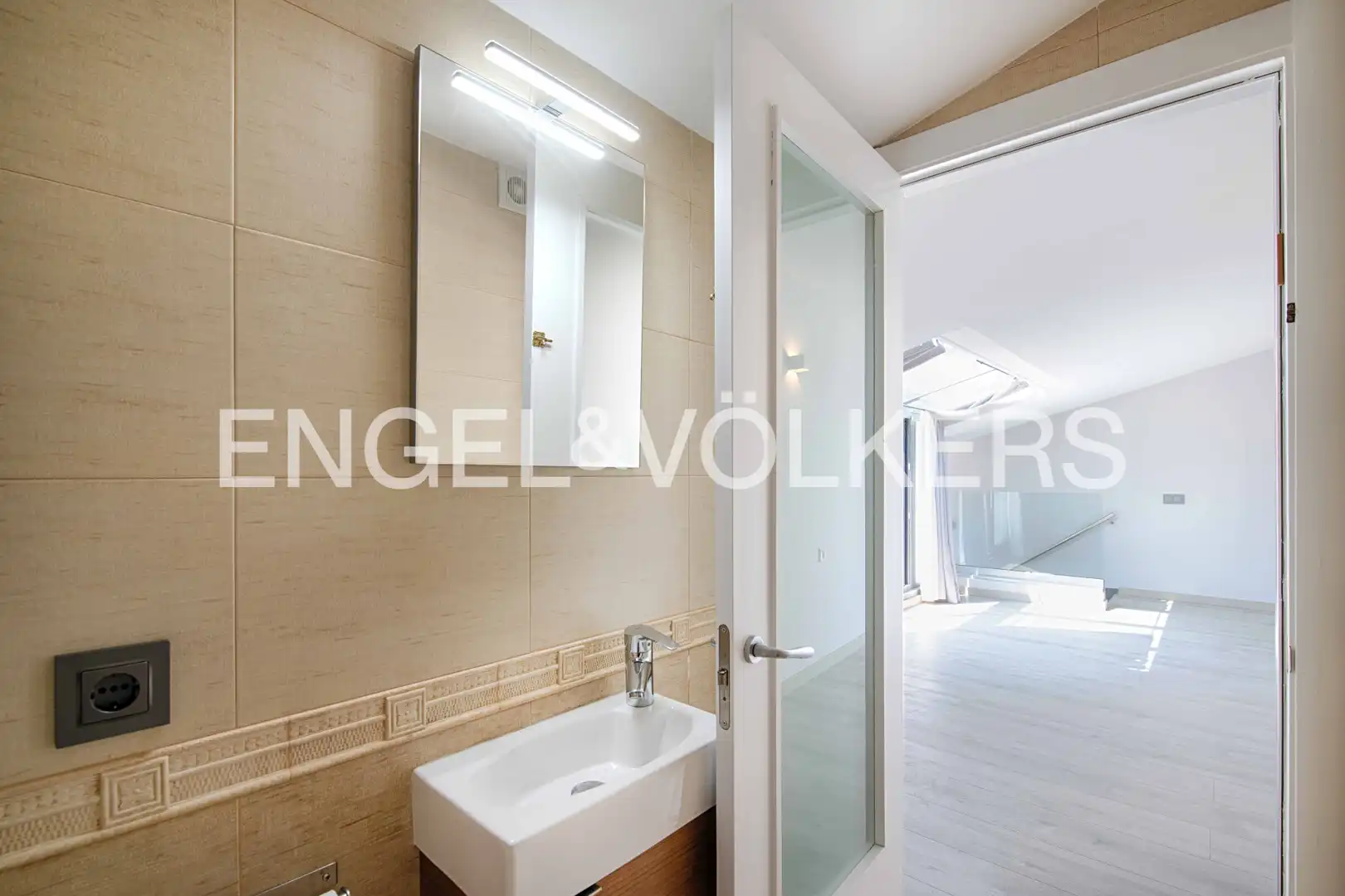 Badezimmer von Maisonette zum Verkauf in Roses mit Terrasse