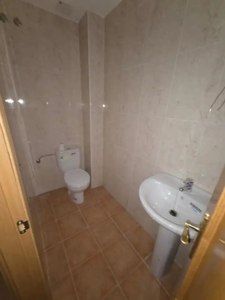 Bany de Casa o xalet en venda en Santa Cruz de la Zarza amb Terrassa