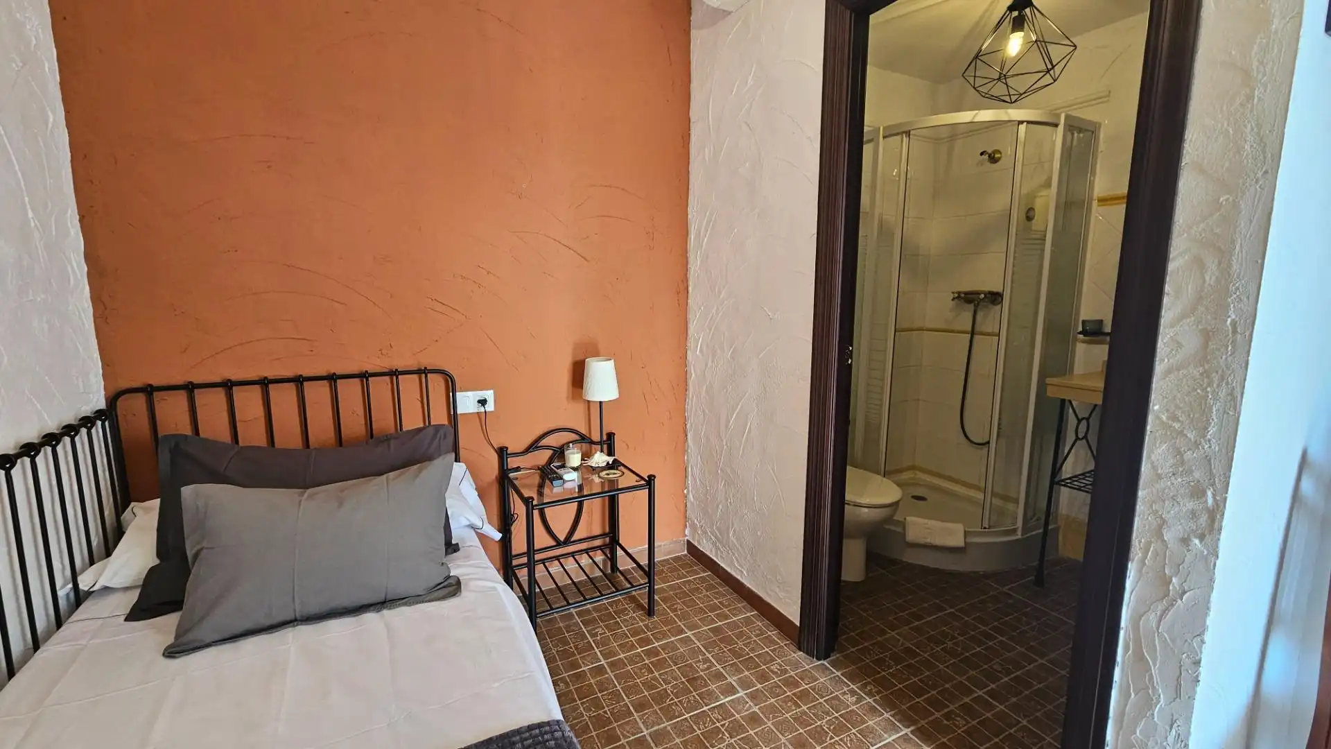 Habitación de Edificio en venta en Almodóvar del Río