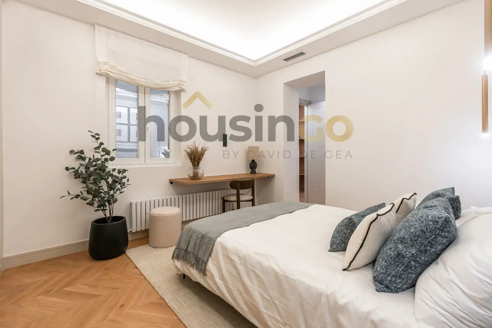 Bedroom of Flat for sale in Madrid  with Air Conditioner, Heating and Terrace