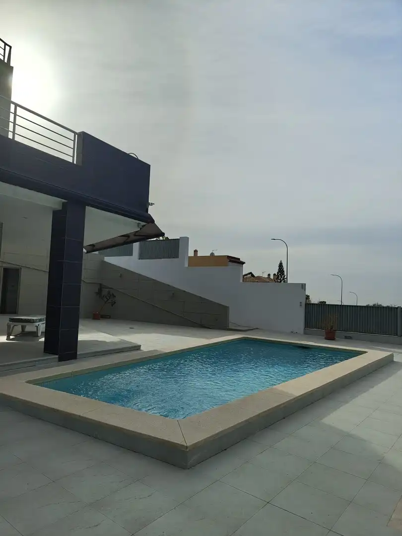Swimming pool of Houses for sale in Benalmádena  with Terrace and Balcony