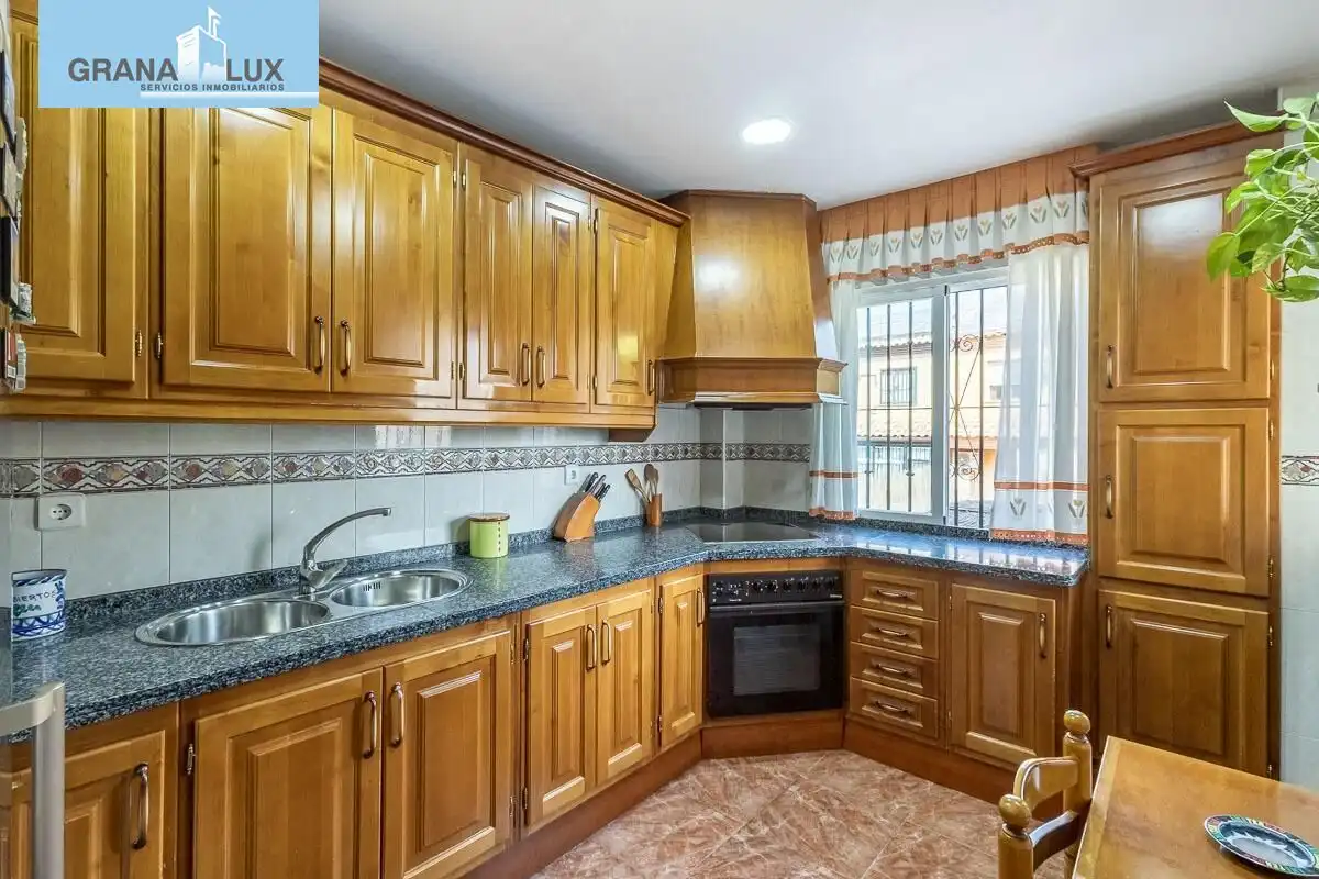 Home with pool for sale in Calle CARLOS CANO (HI), imagen 10