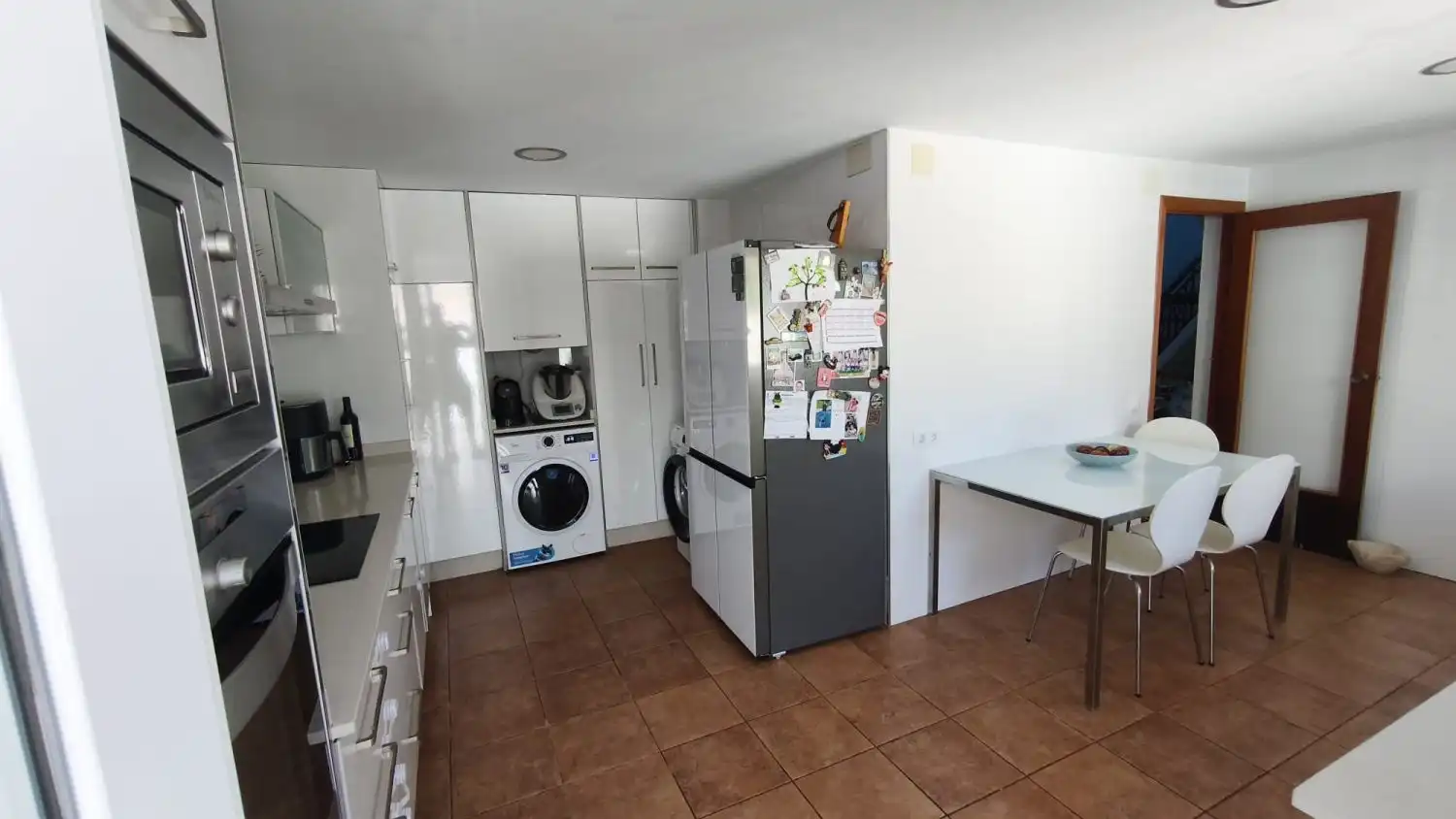 Cuina de Casa adosada en venda en Benicasim / Benicàssim amb Calefacció, Terrassa i Traster