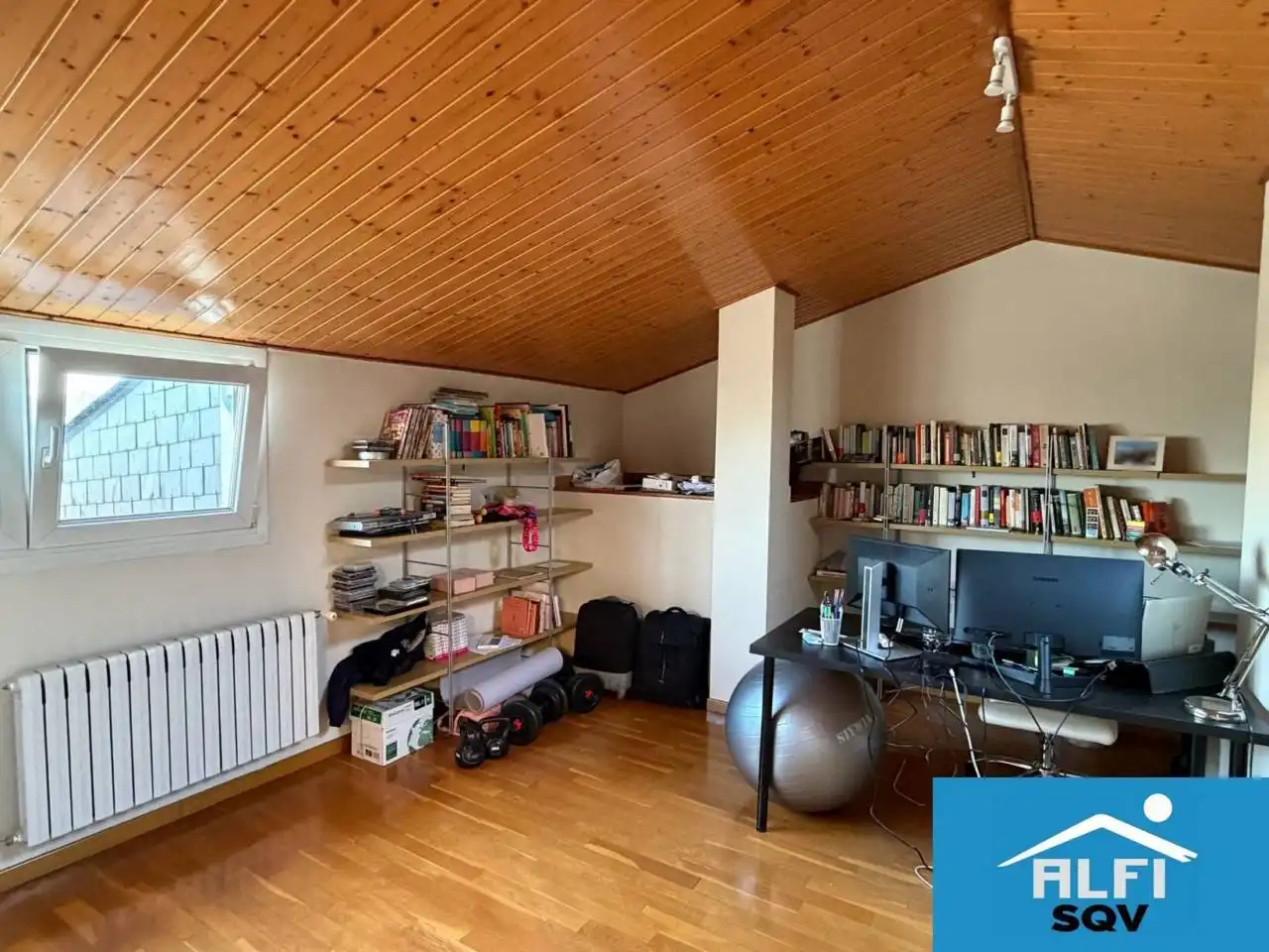 Dúplex en venta en Sant Quirze del Vallès con Calefacción, Parquet y Terraza