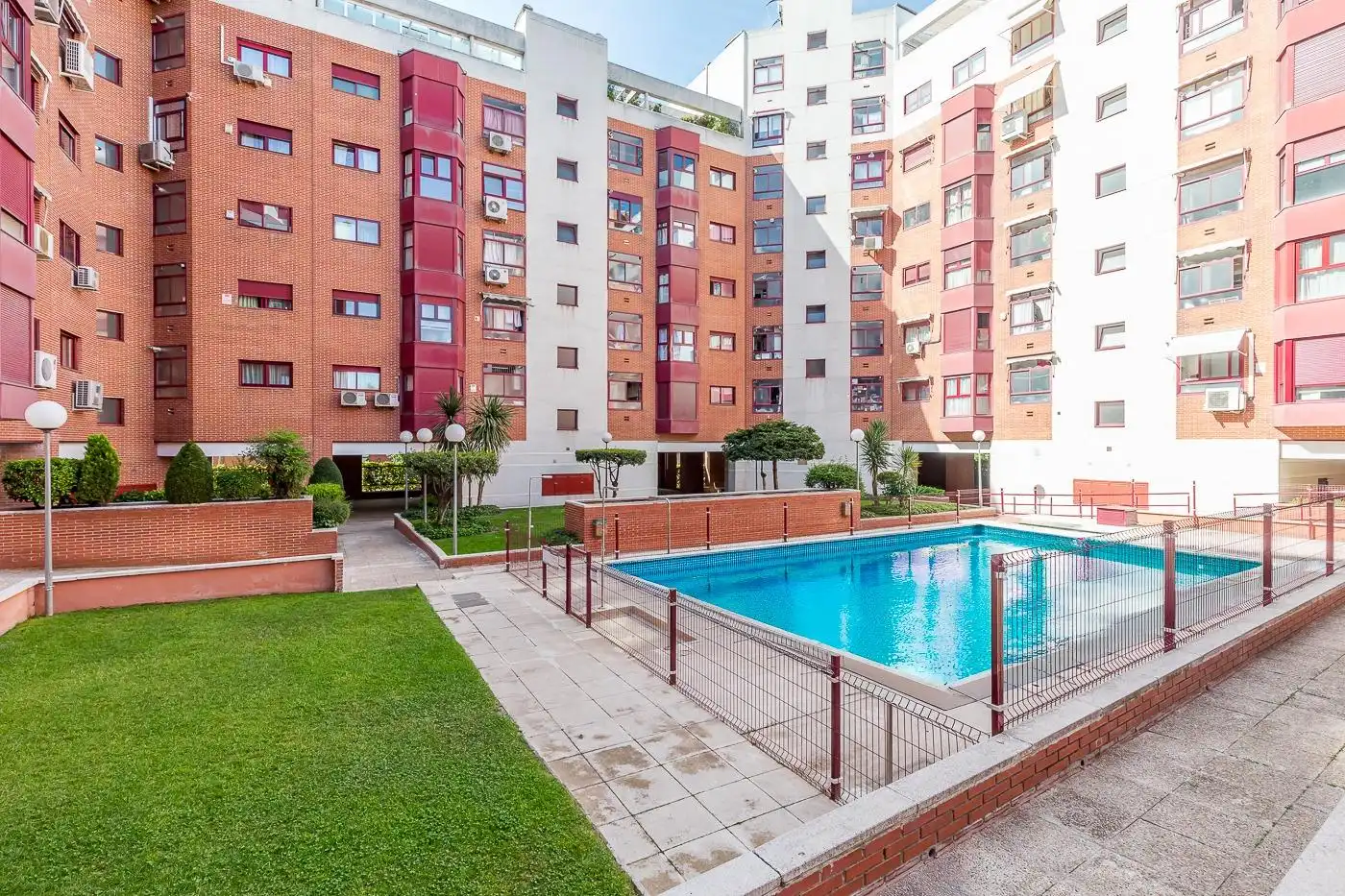 Piscina de Ático en venta en Fuencarral - El Pardo