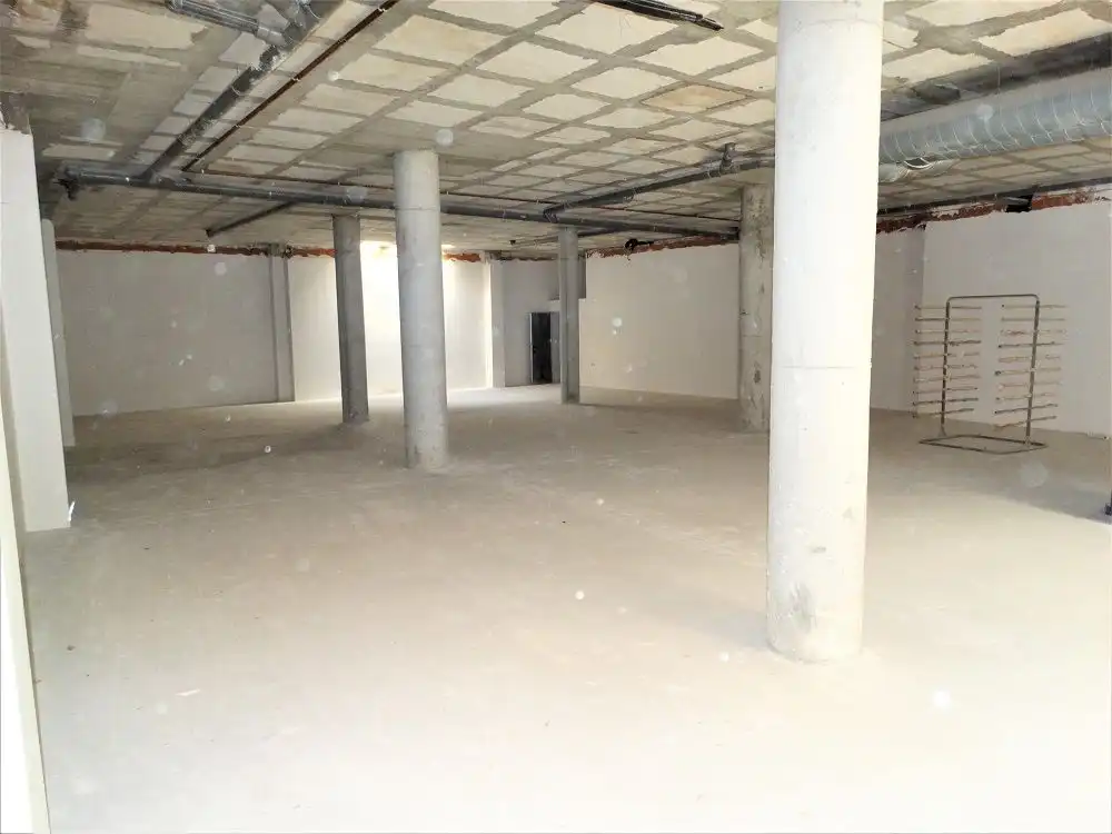 Local comercial en alquiler en Cieza