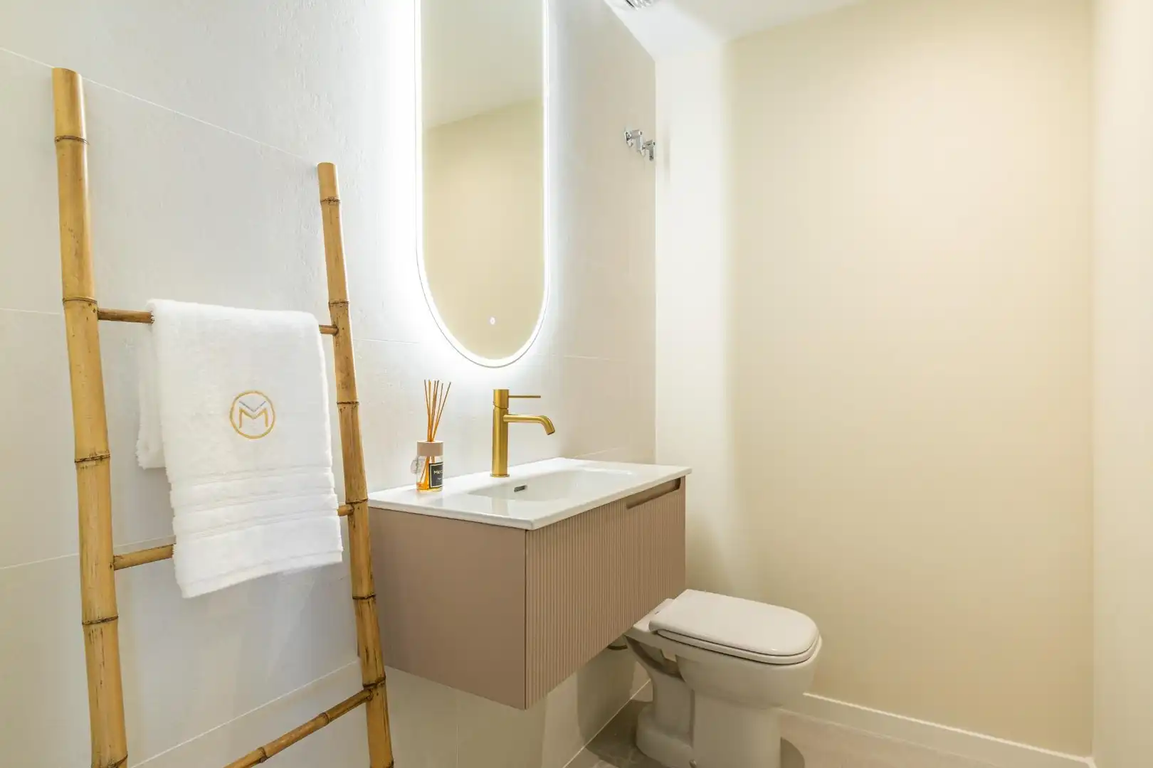 Baño de Ático en venta en Benidorm con Aire acondicionado, Jardín privado y Terraza