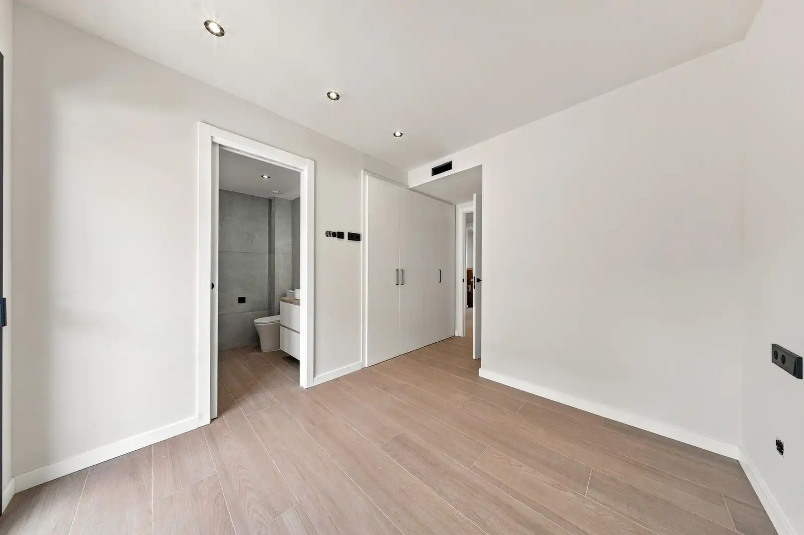 Dachboden zum Verkauf in Roses mit Klimaanlage, Terrasse und Balkon