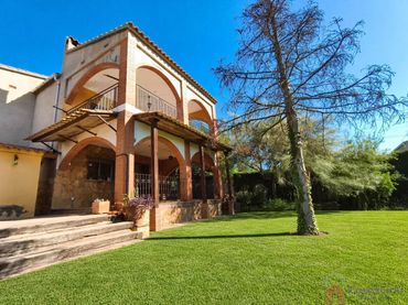 Maison avec balcon à vendre à Borriol
