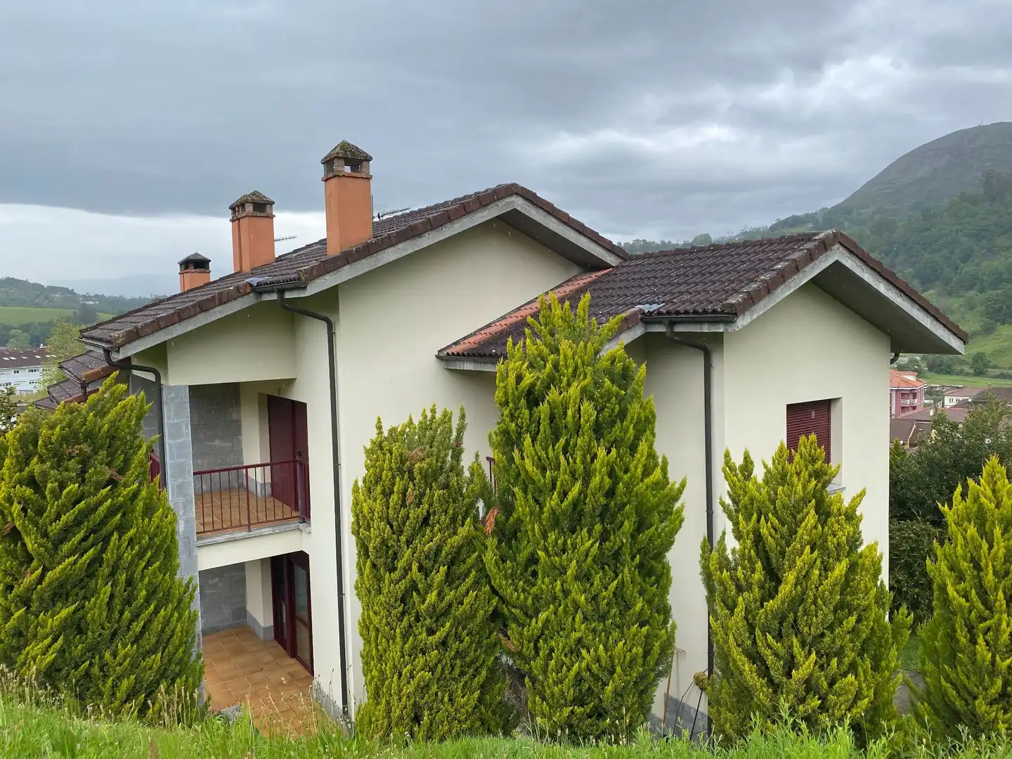 Vista exterior de Casa o xalet en venda en Cangas de Onís amb Calefacció i Traster