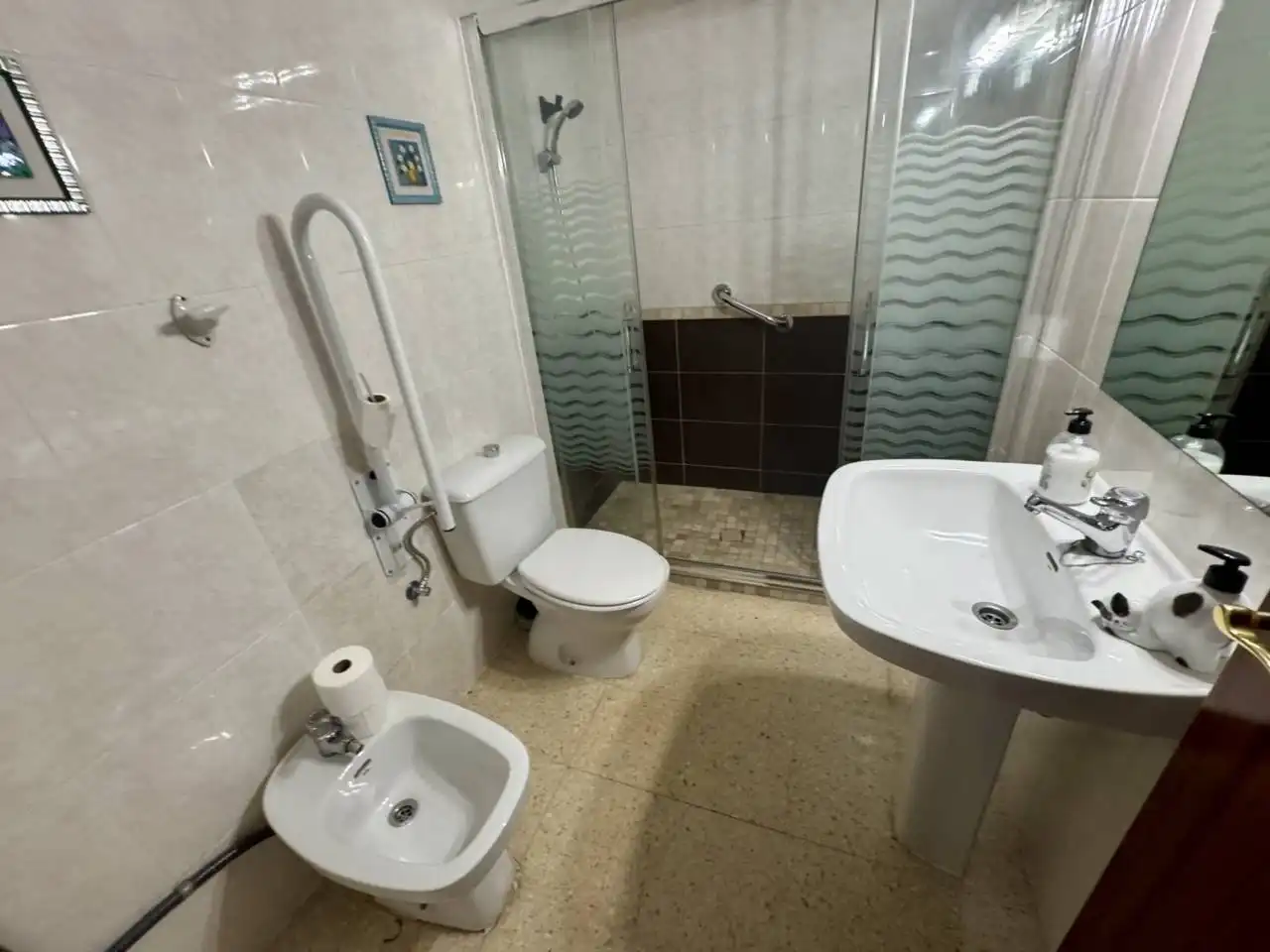 Baño de Piso en venta en Cerdanyola del Vallès con Calefacción y Terraza