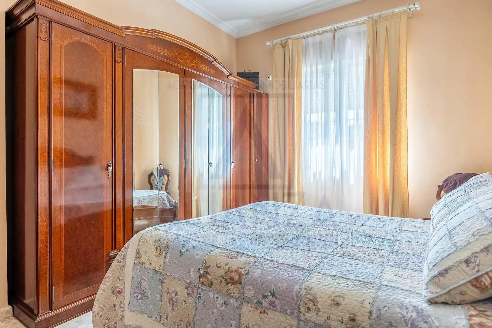 Habitación de Casa o chalet en venta en Salteras con Aire acondicionado, Jardín privado y Piscina