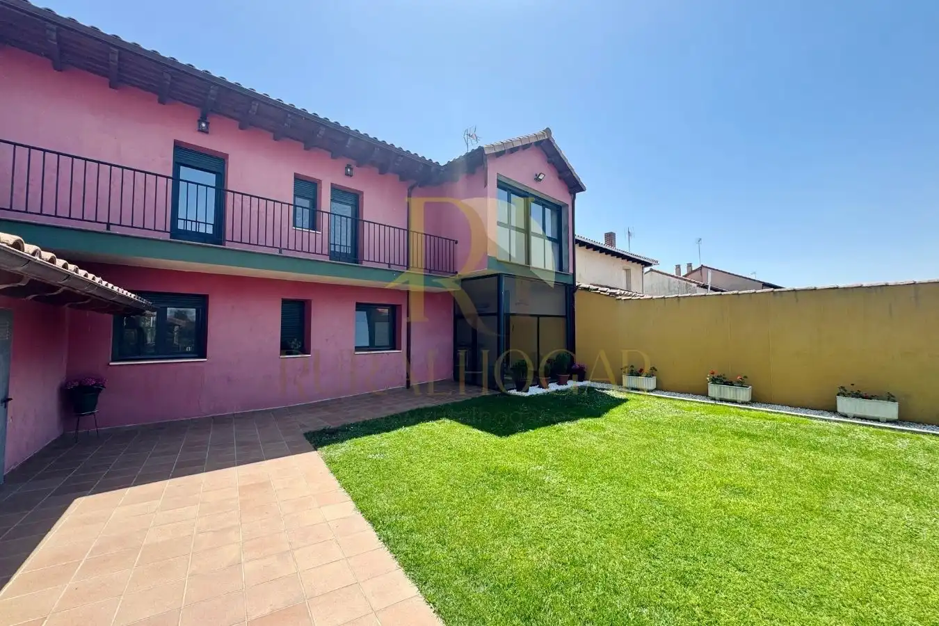 Vista exterior de Casa o chalet en venta en Valdepolo con Calefacción, Jardín privado y Terraza