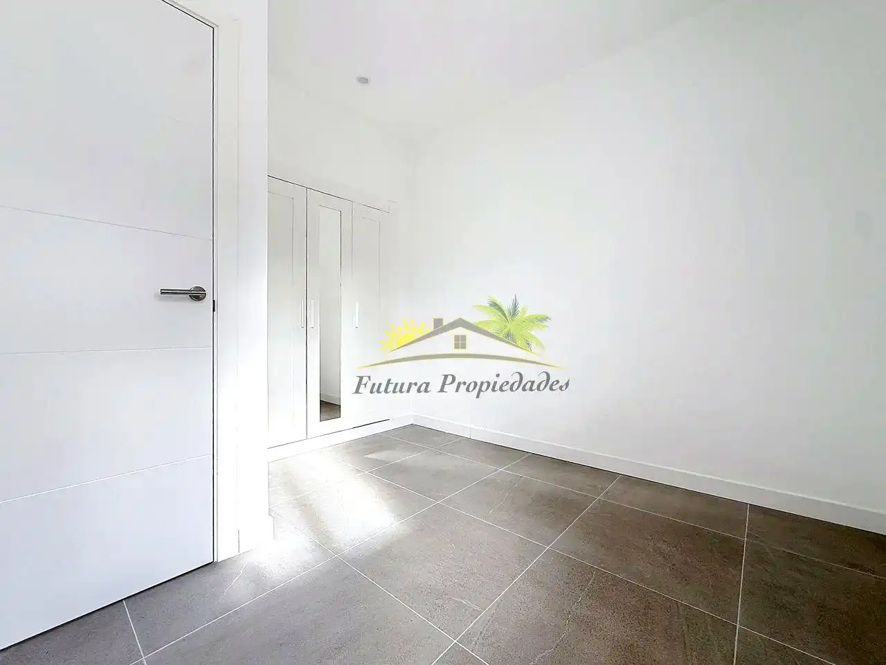 Habitación de Planta baja en venta en Arrecife con Amueblado