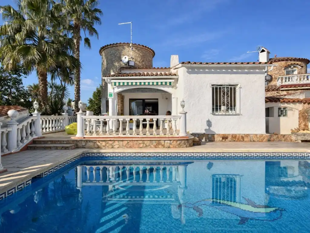 Casa in vendita a Sector Segre
