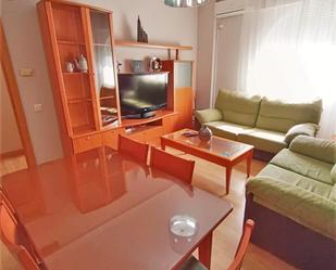 Sala d'estar de Apartament de lloguer en Badajoz Capital amb Aire condicionat, Moblat i Forn
