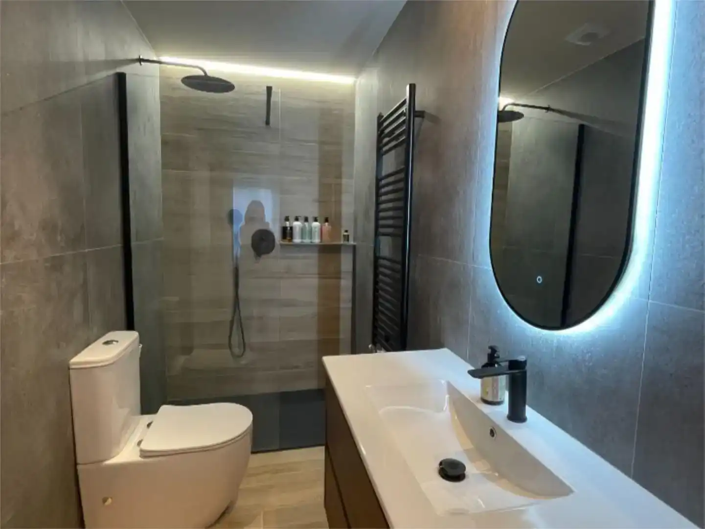 Baño de Piso en venta en Palamós con Balcón