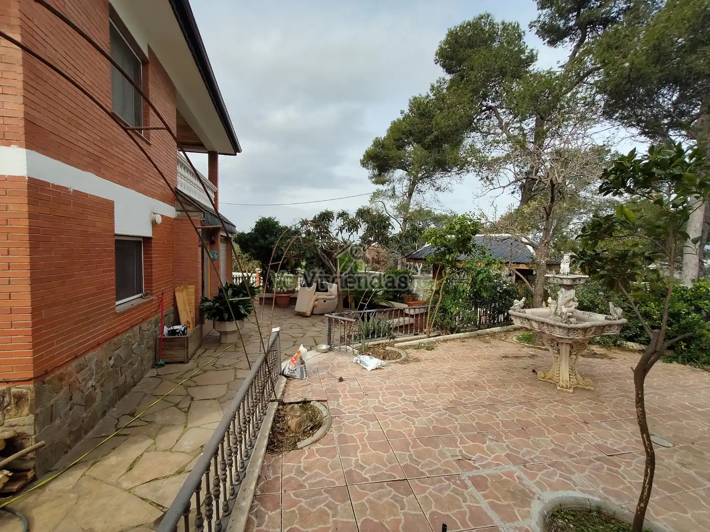 Jardí de Casa o xalet en venda en Cerdanyola del Vallès amb Calefacció, Jardí privat i Parquet