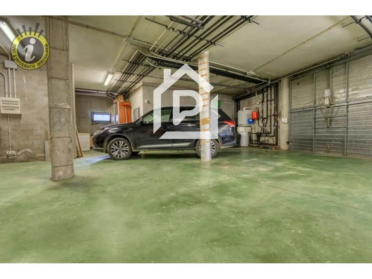 Parking de Casa o chalet en venta en Santa Llogaia d'Àlguema con Aire acondicionado, Calefacción y Terraza