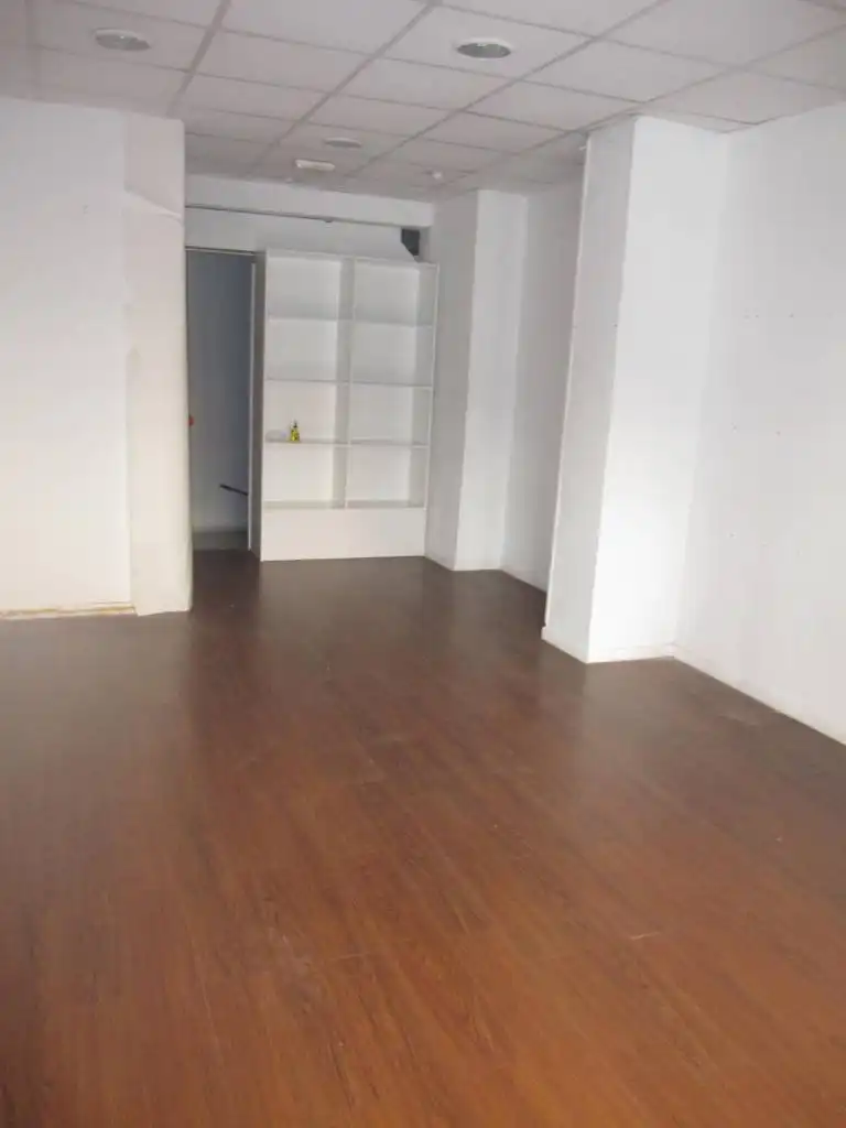 Gewerbefläche zur Miete in Calle MARIANO GIRADA