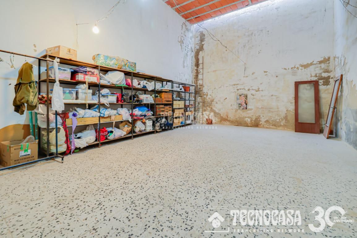 Premises to rent in Badalona