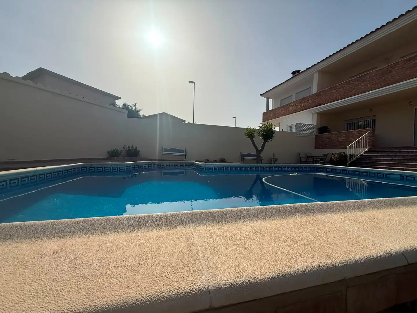 Piscina de Casa o xalet en venda en La Pobla de Vallbona amb Aire condicionat, Calefacció i Jardí privat