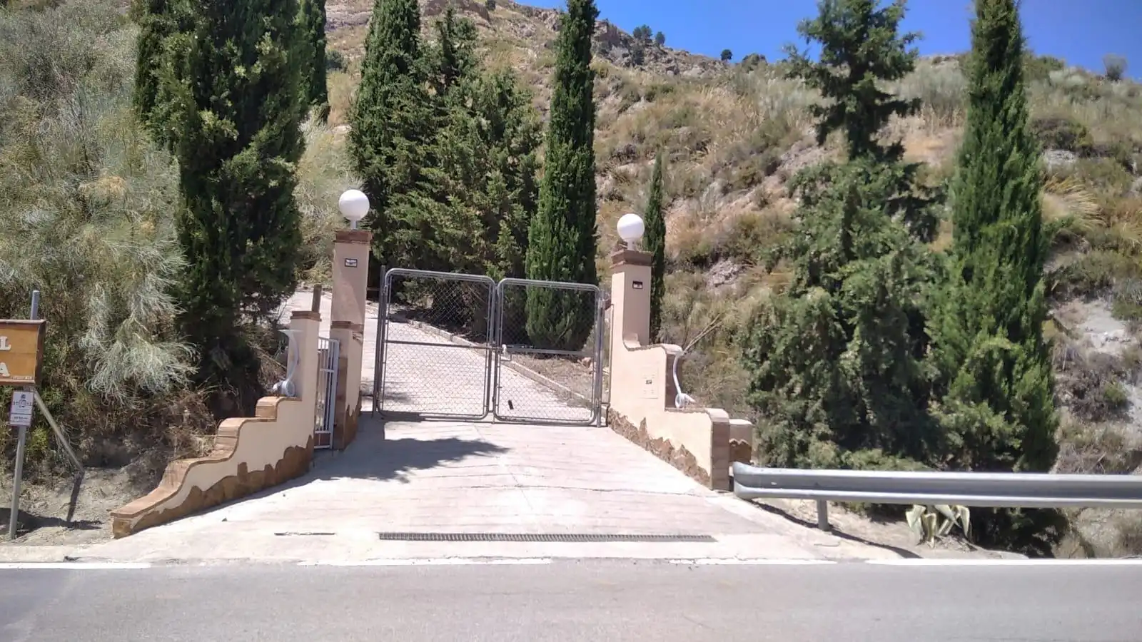 Vista exterior de Casa o xalet de lloguer en Quéntar