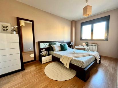 Schlafzimmer von Wohnung zum verkauf in  Madrid Capital