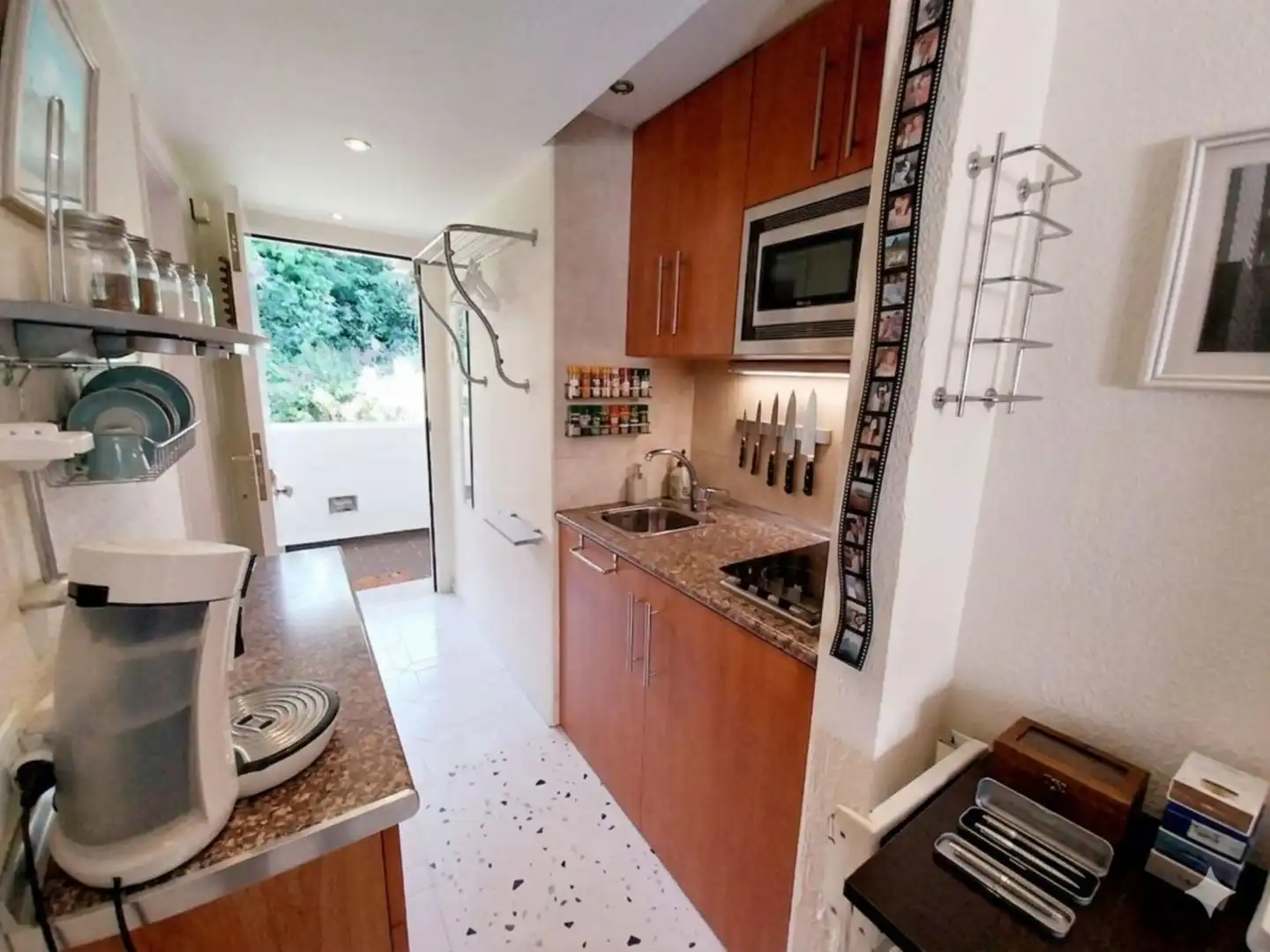 Küche von Wohnung zum Verkauf in Mijas mit Klimaanlage, Privatgarten und Terrasse