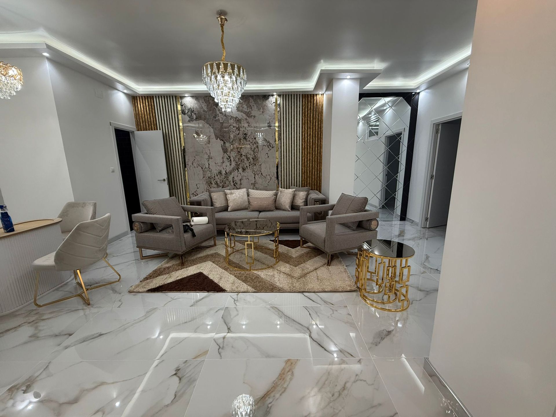 Sala d'estar de Apartament en venda en Torremolinos amb Aire condicionat, Moblat i Piscina comunitària