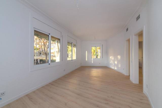 Piso en Venta en Carrer de Sardenya en El Baix Guinardó