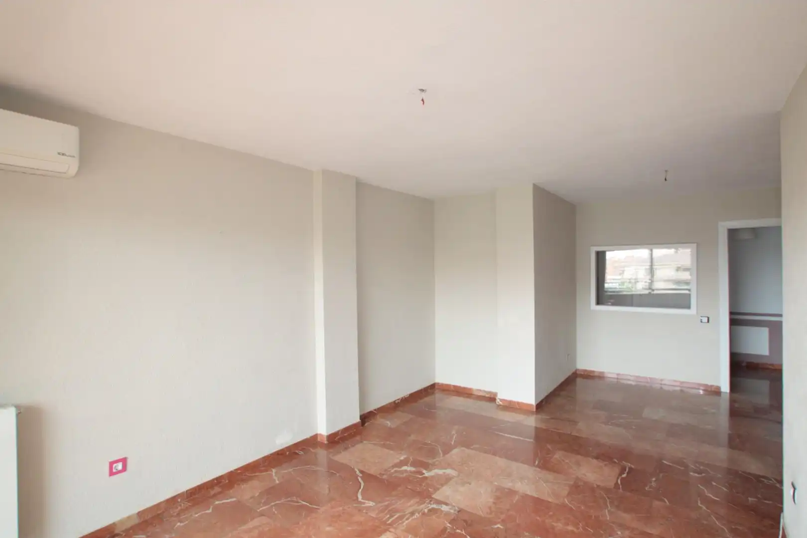 Piso de alquiler en Granada con Aire acondicionado y Terraza