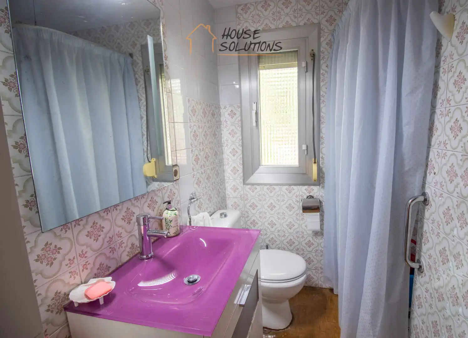 Baño de Piso en venta en Sabadell con Aire acondicionado, Amueblado y Horno