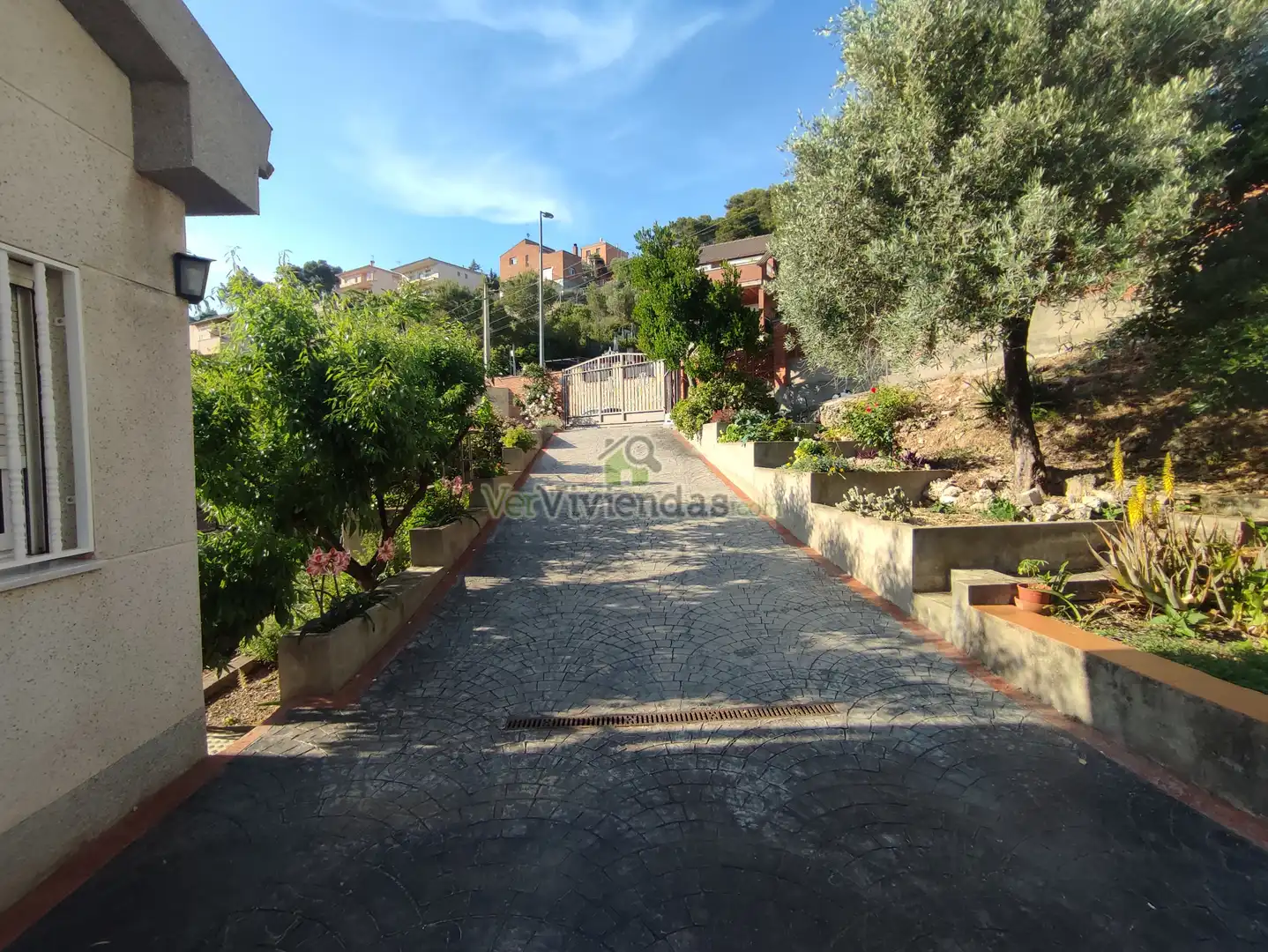 Vista exterior de Casa o chalet en venta en Vallirana con Aire acondicionado, Calefacción y Jardín privado