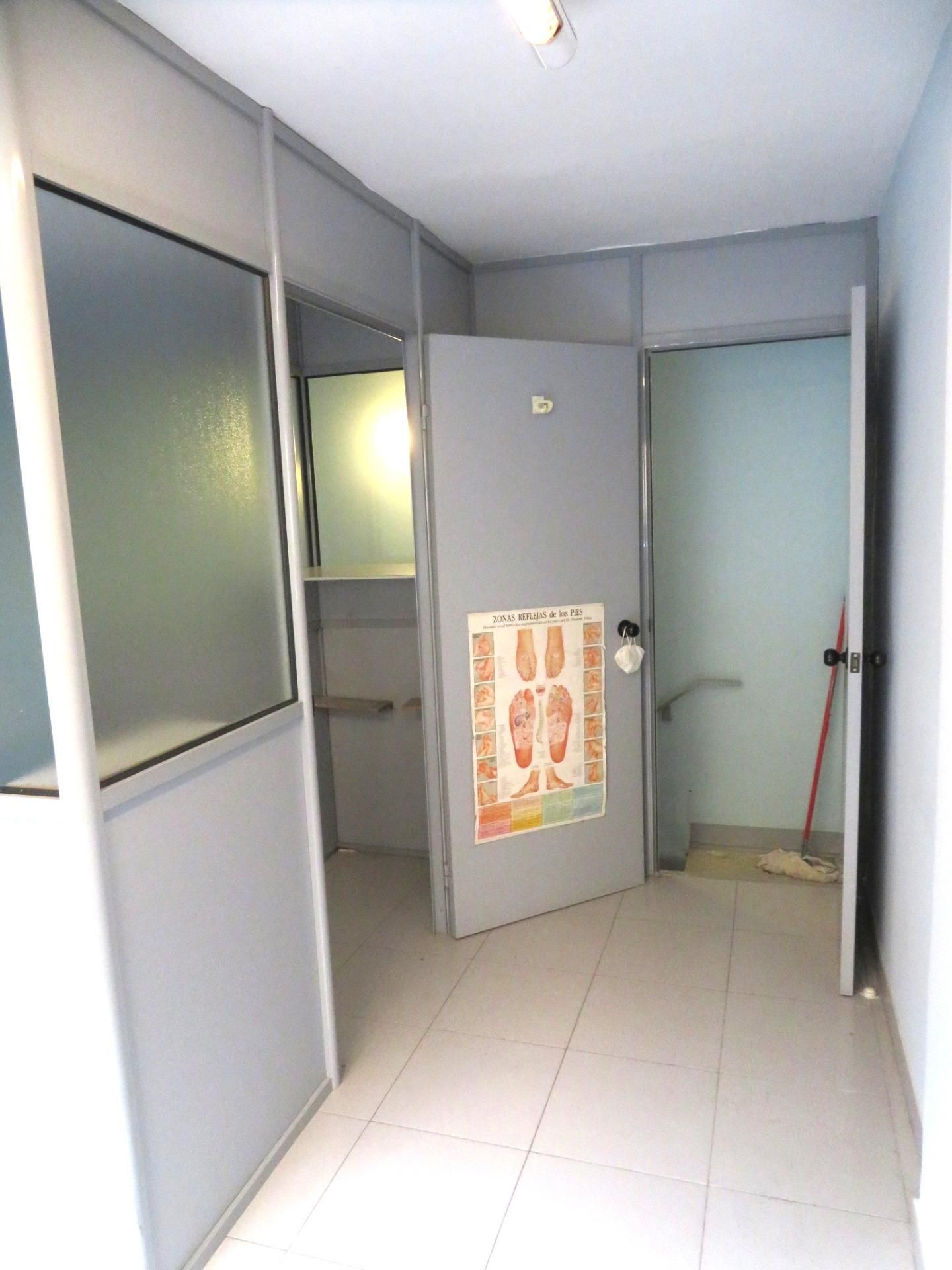 Geschaftsraum zur Miete in Calle de Rocafort, Sant Antoni, Eixample